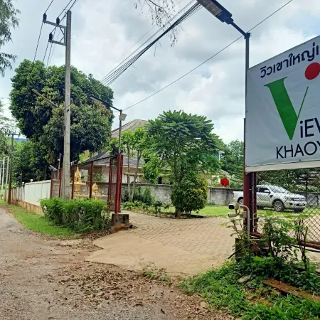 View Khaoyai House Отели рядом с достопримечательностью «Ресторан Primo Piazza»