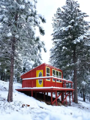 Pet-Friendly and Peaceful  "The Ranch Hand Cabin" + Hot Tub Near Missoula