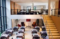 Days Inn by Wyndham Sierra de la Ventana - Pools