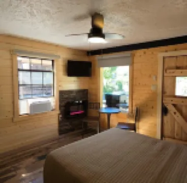 McGee Creek Lodge