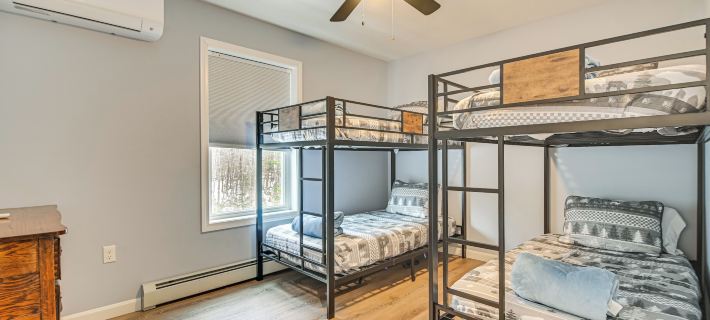 Ski, Swim, Kayak, Fish & Boat! Fam Bridgton Home Hotels in Bridgton