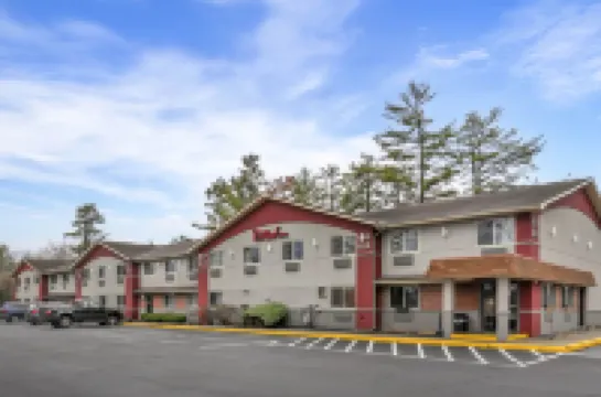 Red Roof Inn Queensbury Hotels in Queensbury