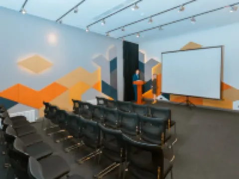 ไอบิส อาค์โทบ โรงแรมในอักเตอเบีย 