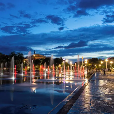 Goldstar Apartments & Suites