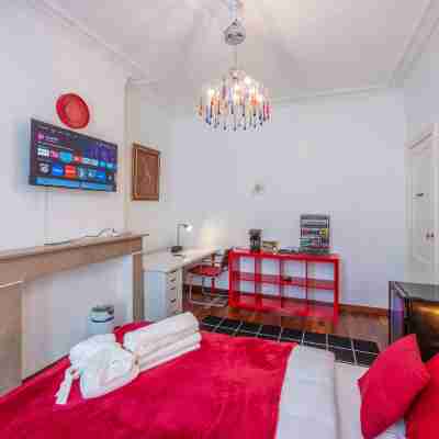 Euro Edens Cosy Historic Home in Brussels Jacuzzi, Garden, Central Location Rooms