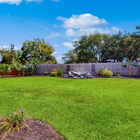 Spacious Dog-friendly House Near Beaches, Historic Downtown W/beach Access
