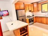 Enjoy Huge 4 bedrooms, and 3 bathrooms, 8 new apartments - homestay