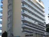 Hotel Oasis Park Splash Hotels in Calella