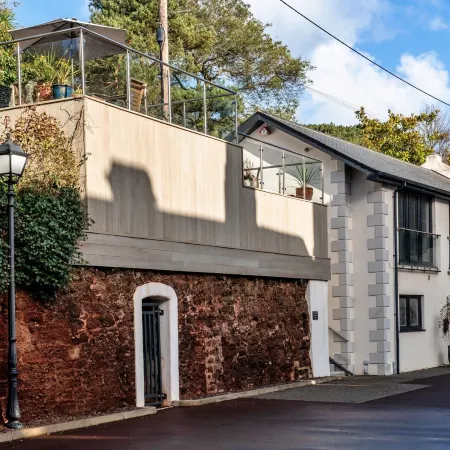 Coach House by Holcombe Beach & Coastal Path