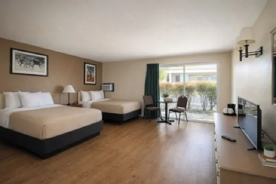 Lake Powell Canyon Inn