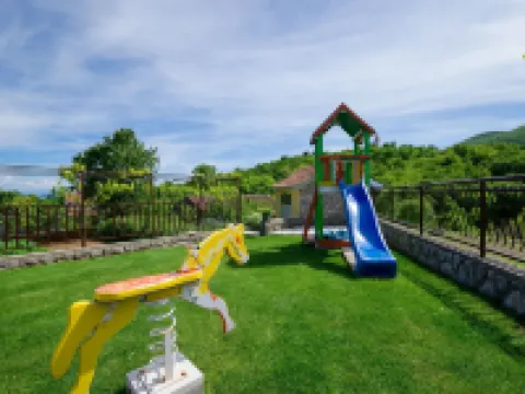 Apartments Sime Hotels in Kuceli