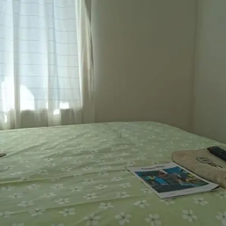 Double Room Private Shower Room - Deg-yr