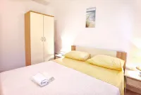 Apartments Apartmani Mastelic - Homestays
