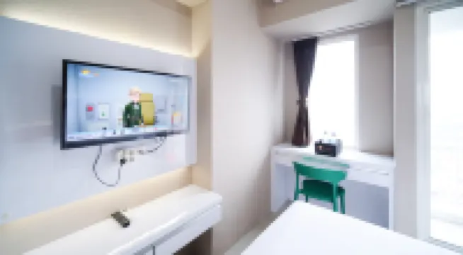 Modern and Homey Studio at Tanglin Supermall Mansion Apartment By Travelio