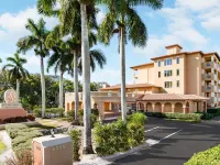 Inn of Naples, Tapestry Collection by Hilton Hoteles en Naples