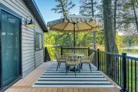 Lake Front Cabin, Media/Game Room, Kayaks, Multi-Level Deck--Newly Remodeled