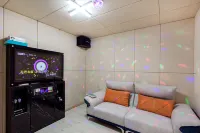 Boryeong Mcp Kids Pool Villa