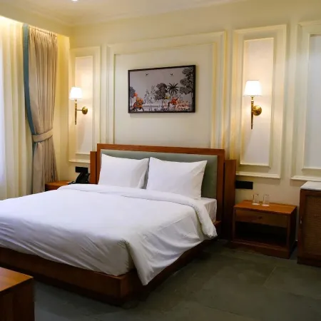 Akhyana Hotel Near Unitech Cyber Park