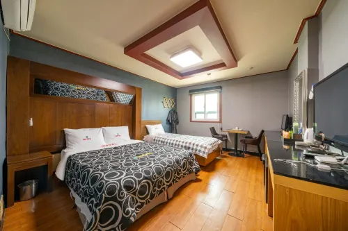 Yeoncheon N Motel - 2-Star