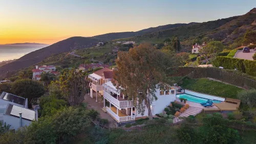 Pacific View Malibu by Avantstay Oceanfront Retreat + Ocean Views