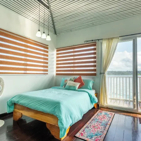 Coral Wing Casitas