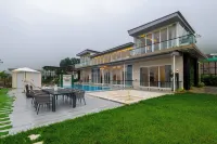 ELIVAAS Meraki Luxe 6BHK Glass Villa -  case vacanza in affitto