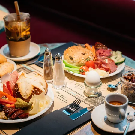 Ruby Luna Hotel Dusseldorf Отели рядом с достопримечательностью «Площадь Карлсплац»