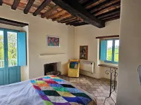 Charming rustic country house in northern Umbria with exclusive use of pool - Wifi
