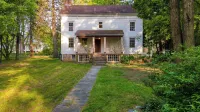 Historic Modern on Main by AvantStay