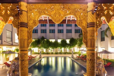 Mida Grande Hotel Dhavaravati Nakhon Pathom Отели рядом с достопримечательностью «Пхра Патхом Чеди»