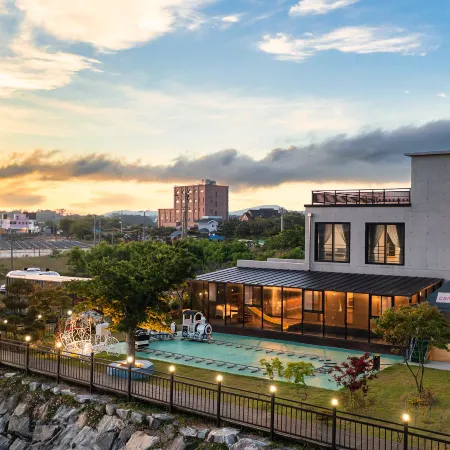 Daebudo Camellia Pool Villa