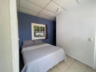 Casa a 8 Min de El Tunco Hotels in 