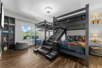 Green Wood Getaway for 18