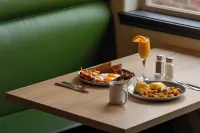 Holiday Inn VICTORIA – ELK LAKE by IHG - Aamiainen