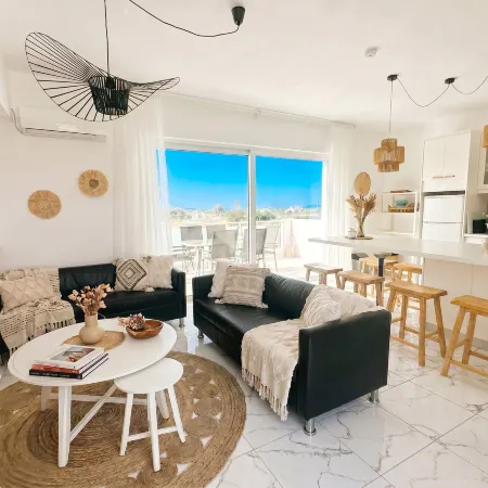 Lilu Villa 2 with Private Pool and Seaview