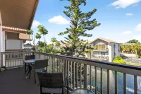 Coastal Lakehouse Condo on Siesta Key Public Beach