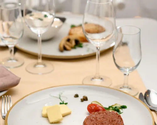 Movenpick Resort and Spa Fruske Terme Dining Photos