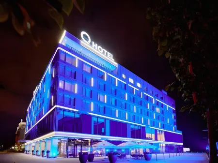 Q Hotel Plus Wrocław Bielany