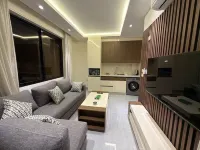 201 JRE apartment with stunning boulevar - Condos