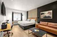 The Block Hotel - 2-Star