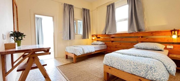 Carob Hostel Hotels in Amman