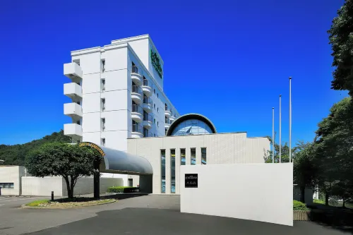 Resorpia Kumihama - sul mare