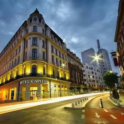 Capitol Hotel Отели рядом с достопримечательностью «Торговый центр AFI Palace Cotroceni»