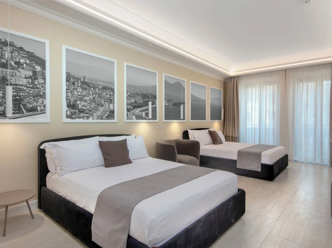 Naples Plaza Downtown - Neapel