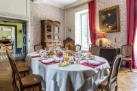Chateau de la Villedubois - Bed and Breakfasts