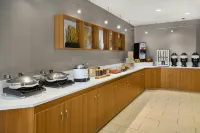 SpringHill Suites Detroit Metro Airport Romulus - breakfast