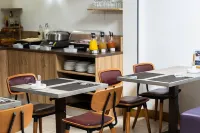 Quality Hotel Toulouse Centre - Breakfast