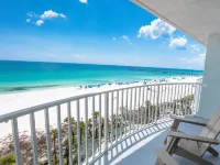 Palm & Tide Beachfront Hotel Hotels near شيل آيلاند