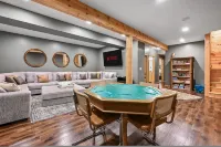 Lakeside Lodge-sleeps 14 I Firepit Kayak Bikes - 4 estrellas