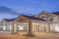 Best Western University Inn - parking